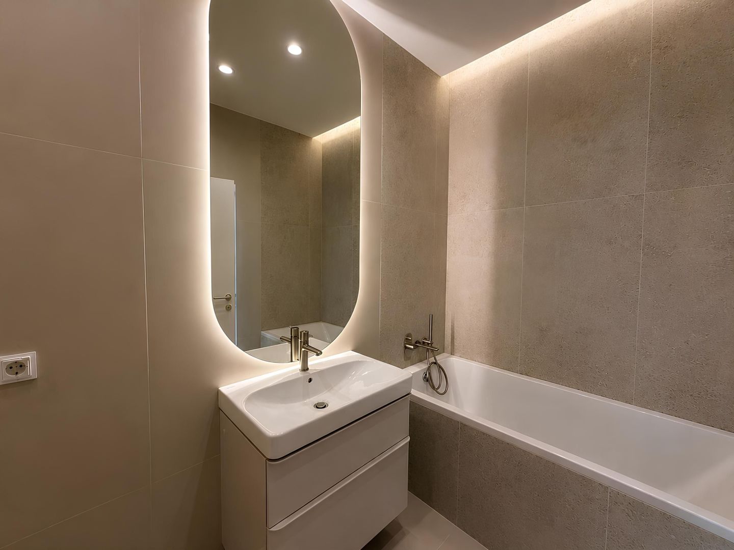 Apartament superb 3 camere I Aviatiei Tower Faza II I Vedere libera - Poză 21