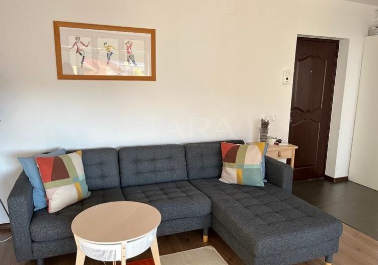 Vând apartament 3 camere, 64 mp + balcon, mobilat, utilat. - Poză 3