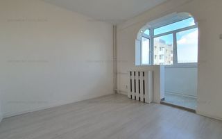 Piata Victoriei - Titulescu, vedere rasarit, decomandat, bloc reabilitat - Poză 2