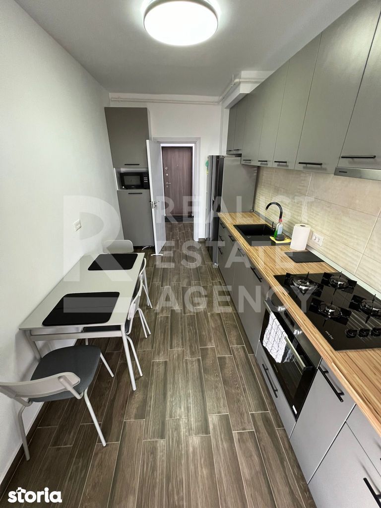 Vânzare, apartament 2 camere, zona Titan - Poză 6