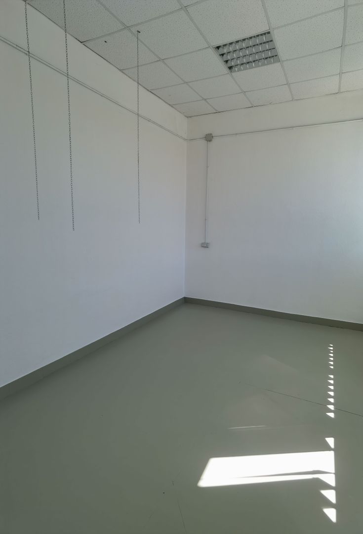 Proprietate industriala  la 35 km de TM - Poză 13