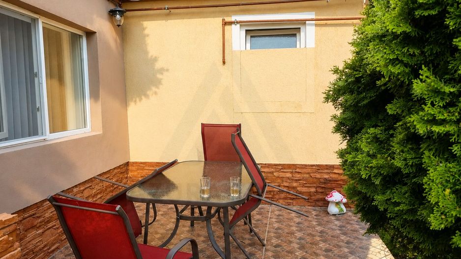 Casă cu 2 apartamente 5 camere 140 mp utili curte 289 mp in Turnișor - Poză 13