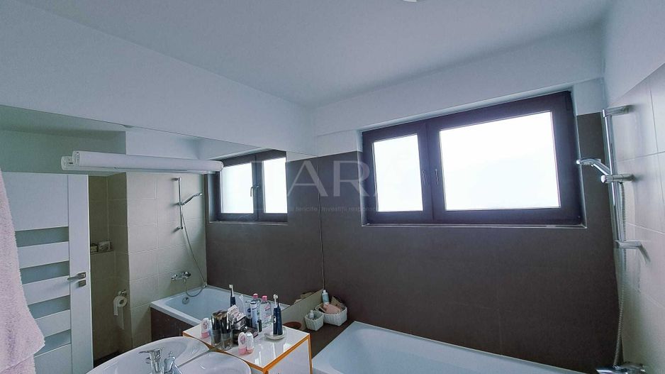 Apartament 4 camere, terasă 30 mp, parcare subterană – Europa - Poză 6