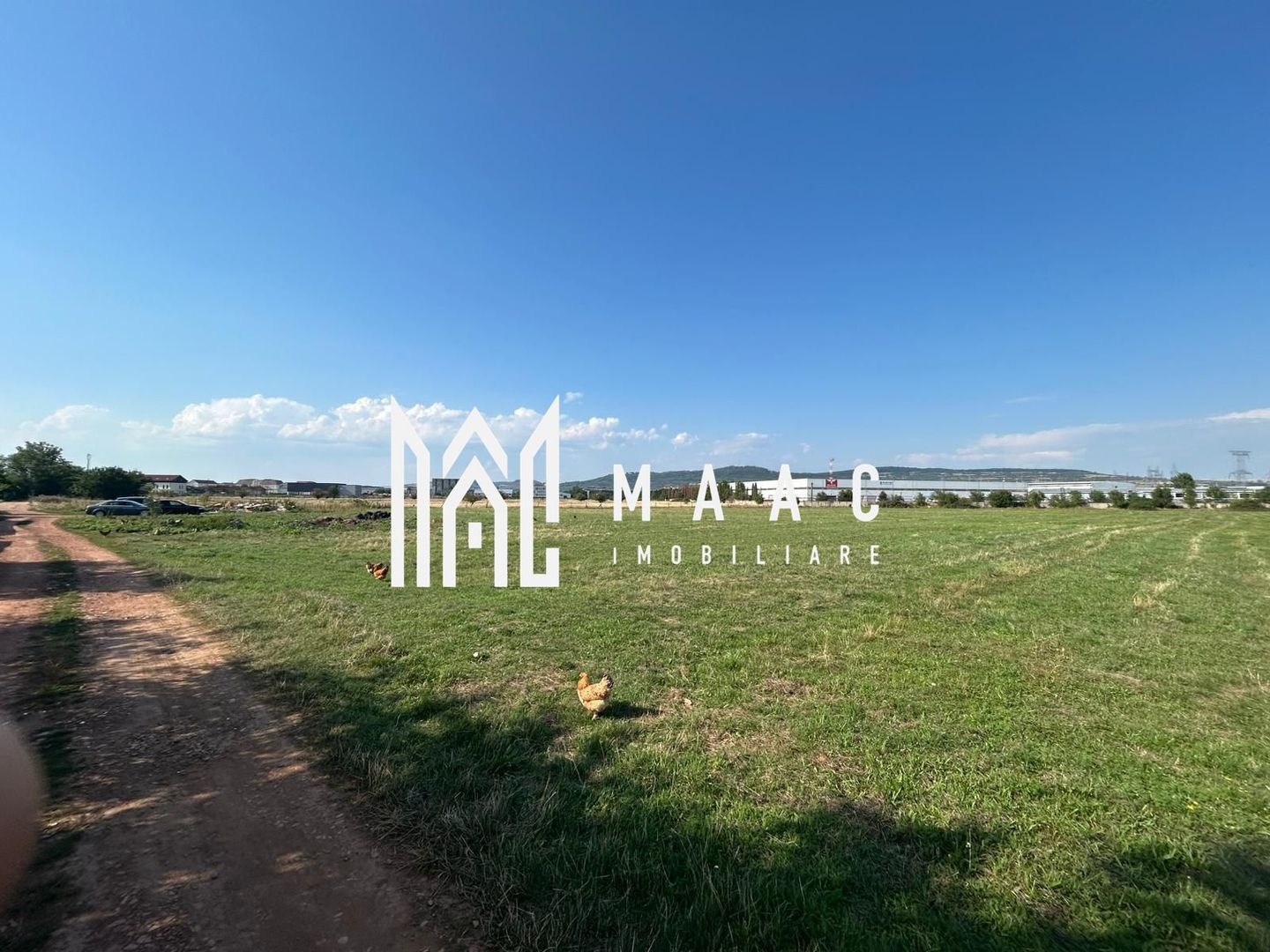 Teren 23.300 mp | 200 ml | Ideal dezvoltare rezidențială sau industrială - Poză 1