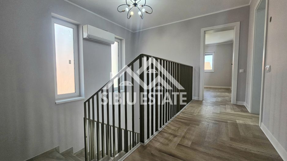 Casa gata de mutare,  finisata, curte mare amenajata Selimbar - Poză 21