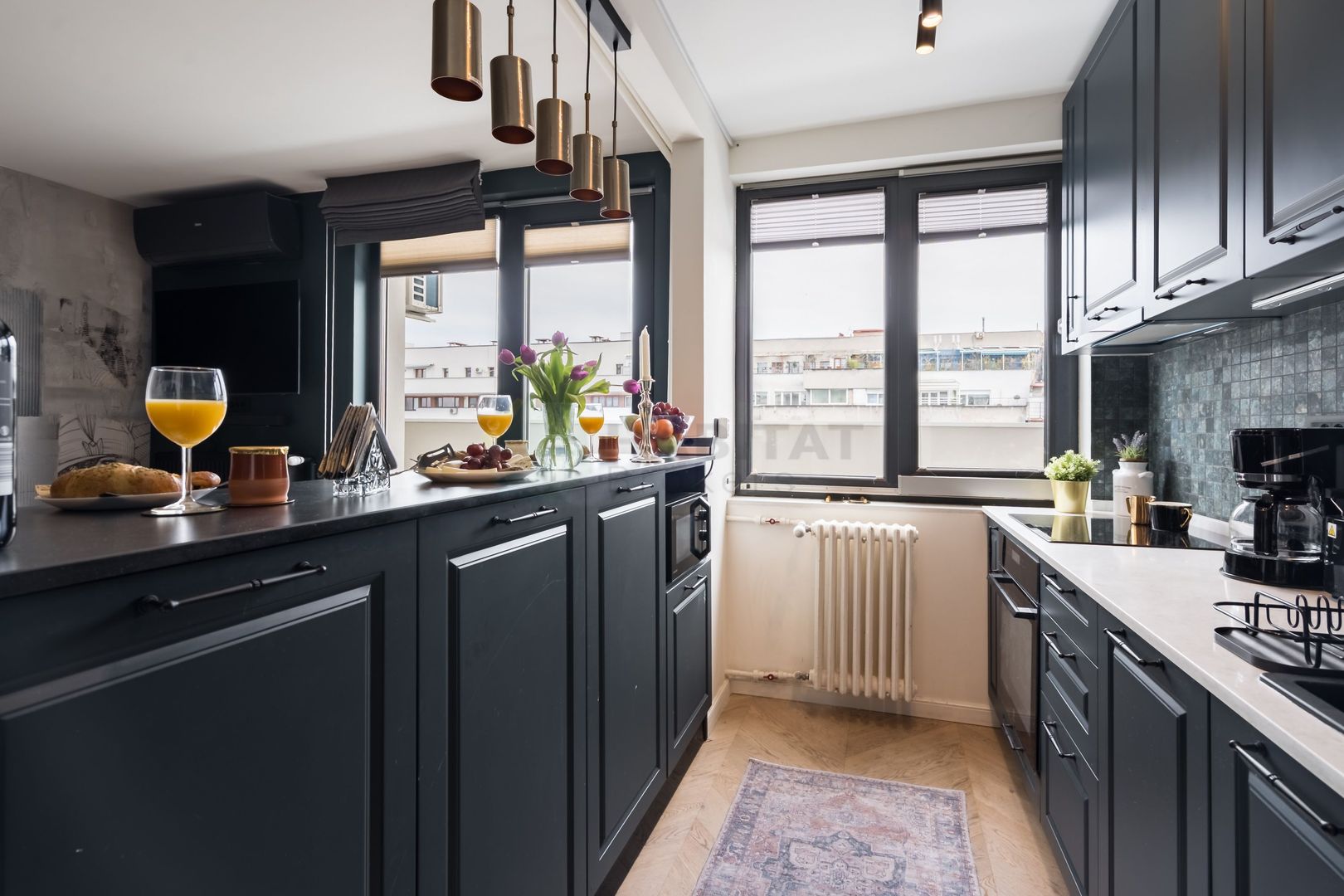 O Vacanță Permanentă în Inima Capitalei, Magheru/Bălcescu - Poză 3