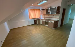 Cladire de birouri zona Olimpia Stadion  suprafață 1.100 mp - Poză 15