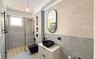 Ap pe 2 niveluri. Bucatarie inchisa, 2 bai. 2 locuri de parcare. - Poză 3