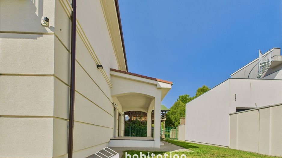 Tur virtual disponibil – duplex modern cu grădină privată și garaj - Poză 36