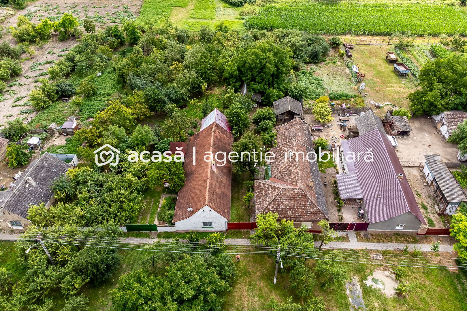 Casă cu 3 camere Peregul Mic - Poză 9