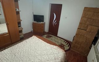 Casă de vânzare pe strada Sabarului - Poză 2