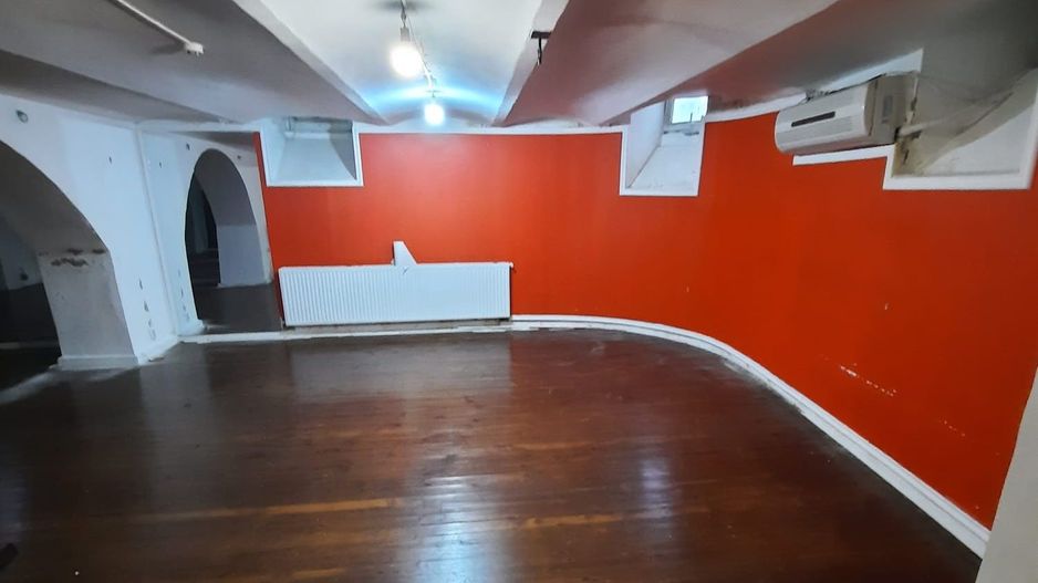 VILA - Parter 5 Camere, 140 mp si Demisol. Zona Ecaterina Teodoroiu. - Poză 8