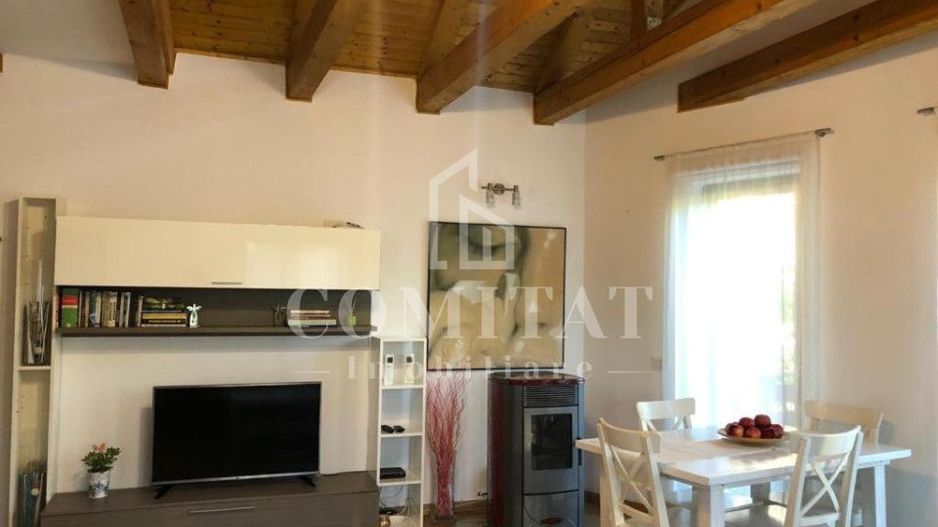 Casă cochetă cu teren generos și panoramă Chinteni - Poză 19