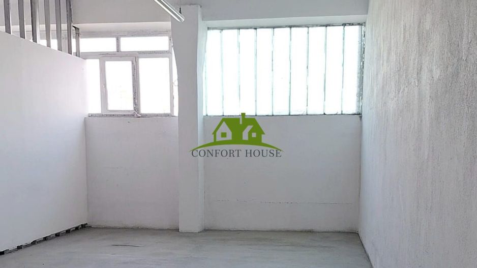 Cladire ideală pentru diverse scopuri comerciale sau industriale - Poză 15