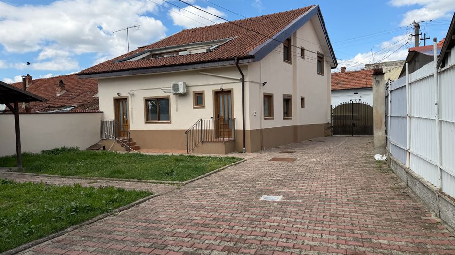 Complex rezidential 4 apartamente cu 3 cam zona centrala investitie, locuit - Poză 2
