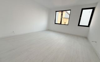 Casă spațioasă de vânzare – Sector 4, Metrou Aparatorii Patriei - Poză 4