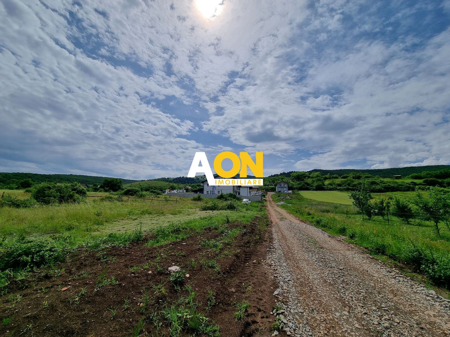 De vanzare 775mp teren intravilan cu utilitati, Micesti - Poză 4