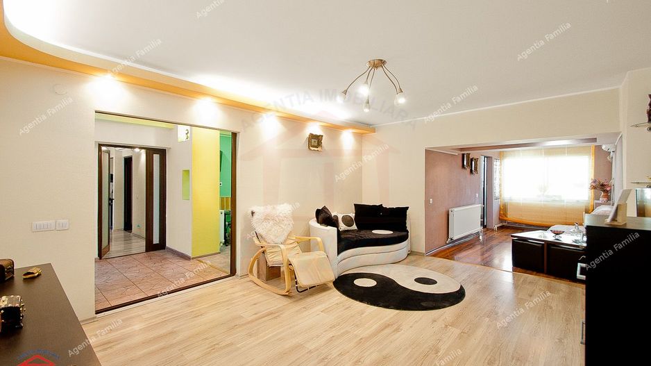 Vanzare apartament cu 3 camere Str. Domneasca, 104 mp, etaj 1. - Poză 11