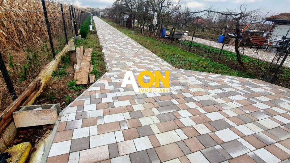 Casa 4 camere, finisaje premium, mobilata, utilata, 1430 mp teren - Poză 12