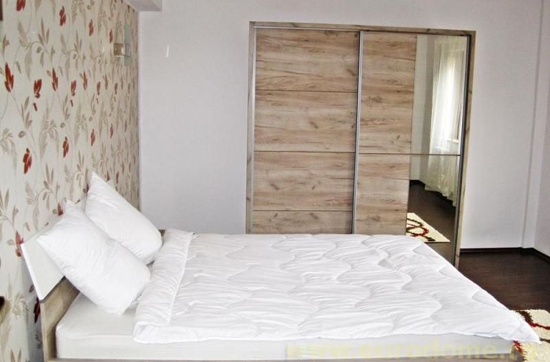 Centru, apartament cu 3 camere, 92mp utili, mobilat si utilat 170000 euro - Poză 8