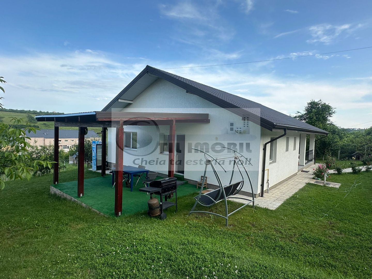 Casă individuală de vânzare - Bucium - 210.000 euro - Poză 2