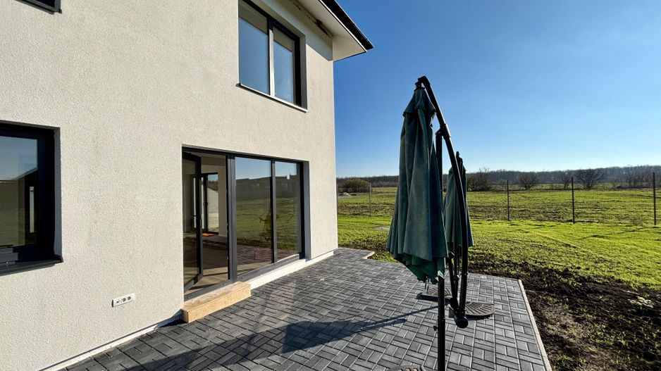 Vila pentru cei care vor spațiu, natură și acces rapid către București - Poză 5