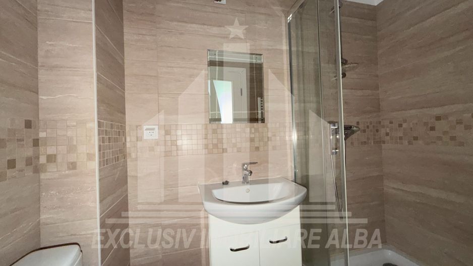 Apartament cu 1 camera | 38 mp | Etaj 2 | Boxa | Centru - Poză 3