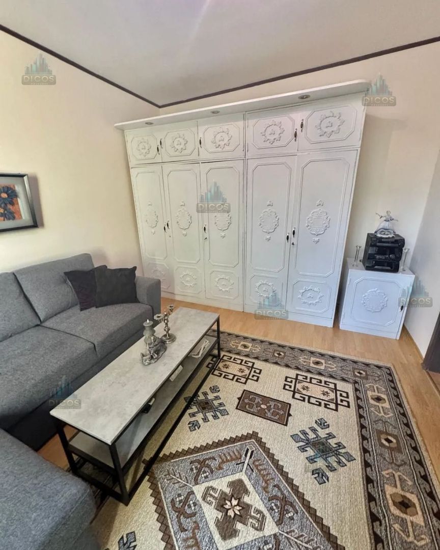 Casă de vânzare pe strada Tudor Vladimirescu - Poză 10