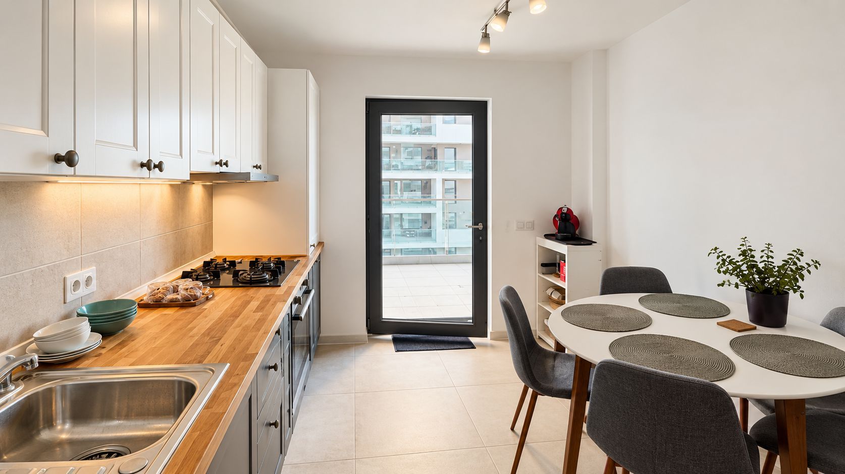 For Rent | New 2-Room Apartment | 22 sqm Terrace | Prima Vista - Poză 2