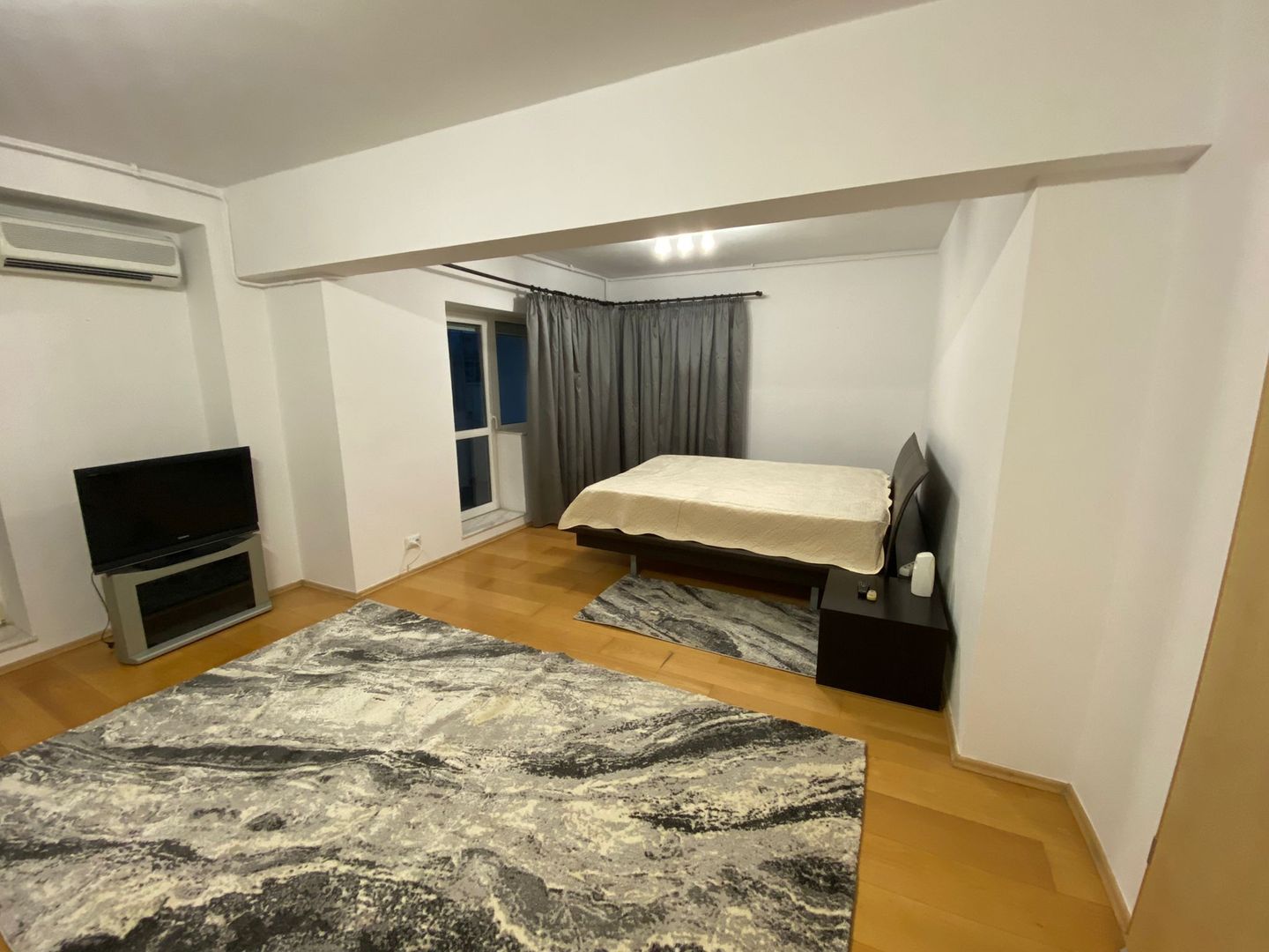 Apartament 2 Camere Unirii, Open Space Parcare Optional - Poză 2