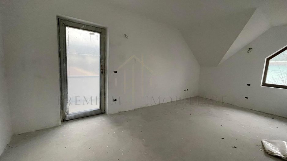 Vila de Vanzare Onesti - Zona de sus - Poză 9