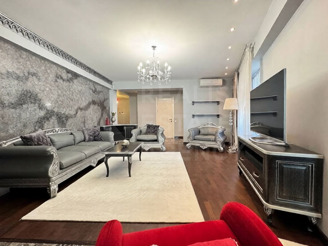 Chirie, apartament 3 camere 150 mp, str.  Alexandru cel Bun, Centru - Poză 2