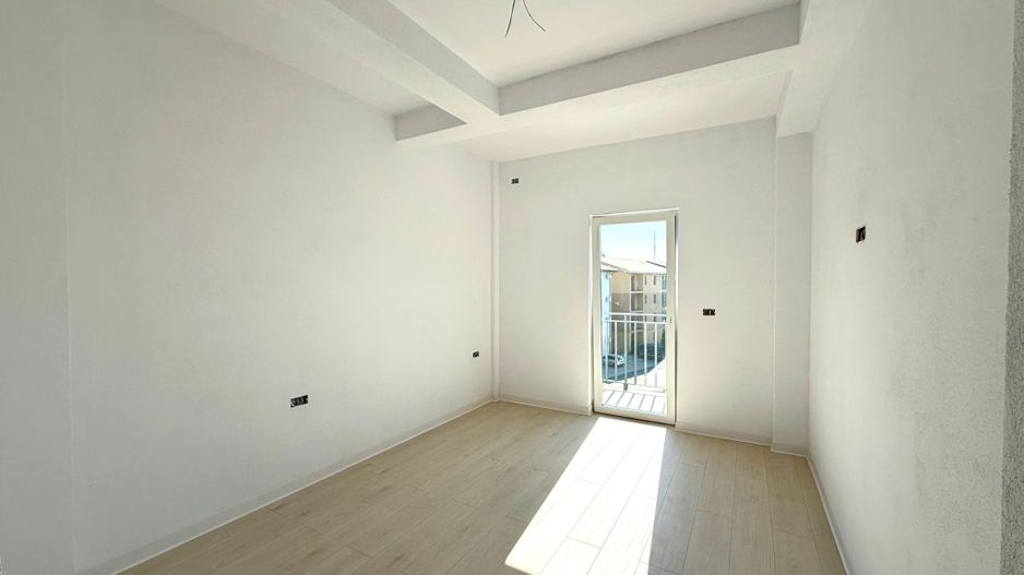 Apartament cu 3 camere - etaj intermediar - Giroc - Poză 4