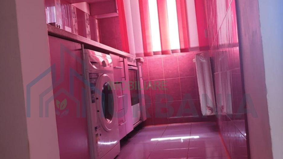 Apartament 2 camere decomandate de închiriat în Podul Roș, lângă Liceul Emil Racoviță - Poză 4