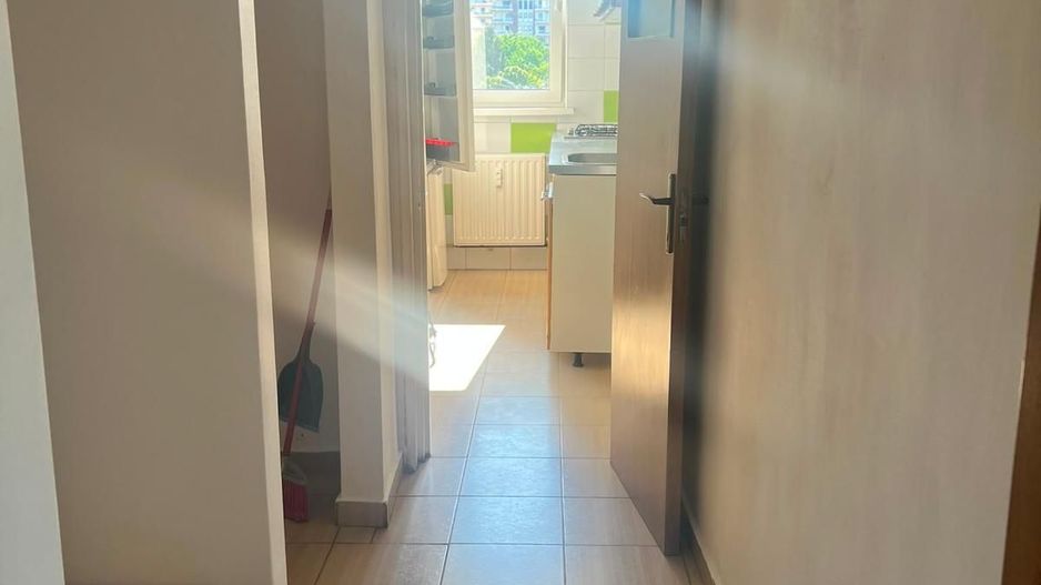 De închiriat 2 camere | AC | balcon | Drumul Taberei | Pet Friendly - Poză 4