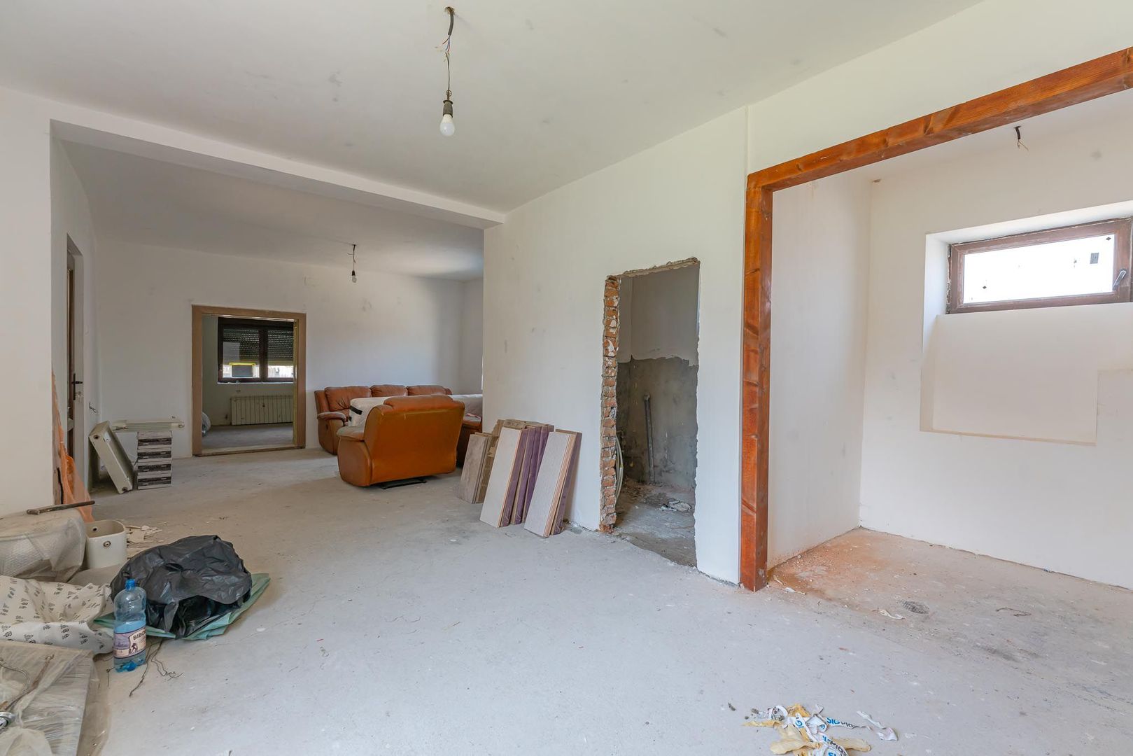 Casa in Purcareni, strada Principala - Poză 11