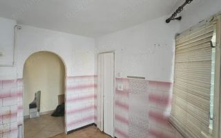 BRASADAS vinde apt 3 cam NEFINISAT etaj 4/4 in Micro 16. - Poză 8