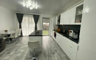 Apartament 3 camere 2 bai curte 85 mp 2 locuri de parcare in Selimbar - Poză 3