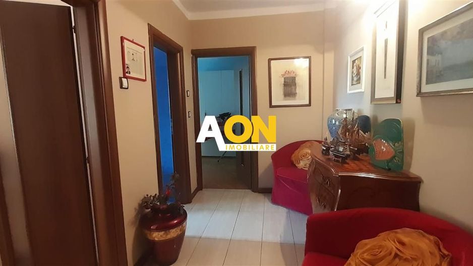 Apartament 3 camere cu scara interioara zona ultracentrala - Poză 8