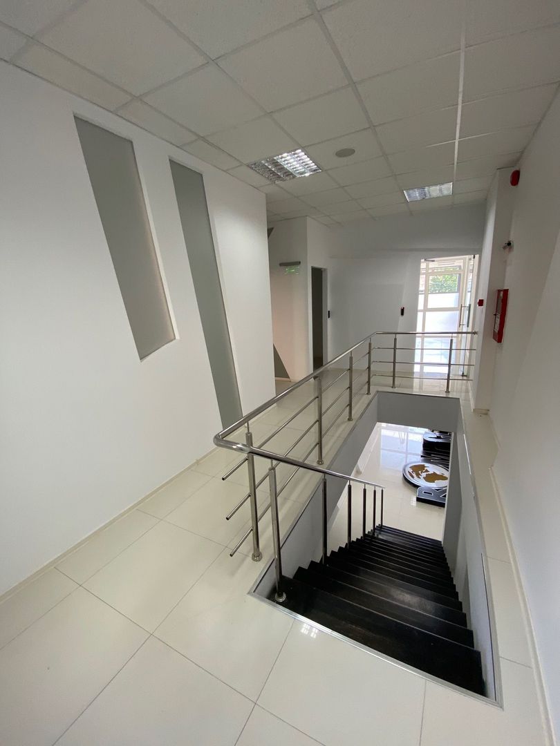 Spațiu de birouri de la 200 - 600mp - Poză 11