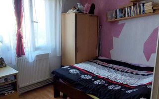 BRASADAS vinde URGENT ap 2 cam etaj 4/4 pe Aleea Prahovei. - Poză 4