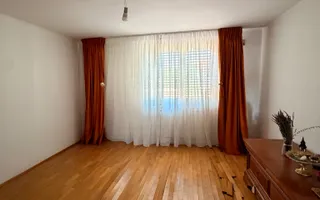 Vilă de vânzare în Sector 4 - 323 mp utili - 10 camere - Giurgiului - Poză 11