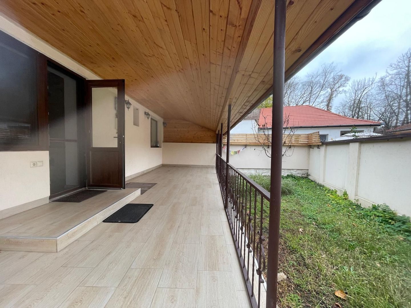 Chirie casă 3 camere ,terasa, curte acces auto – par Bratianu-1000 e/l - Poză 12