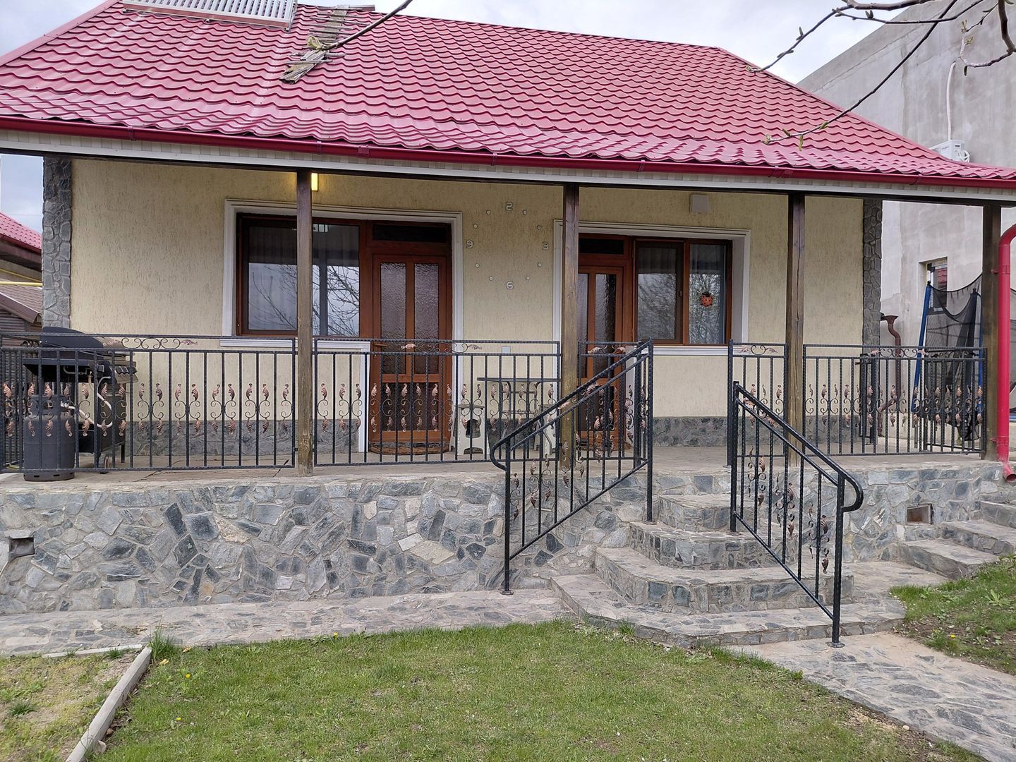 Casă spațioasă și primitoare, gata de mutare! Tulucesti! - Poză 28