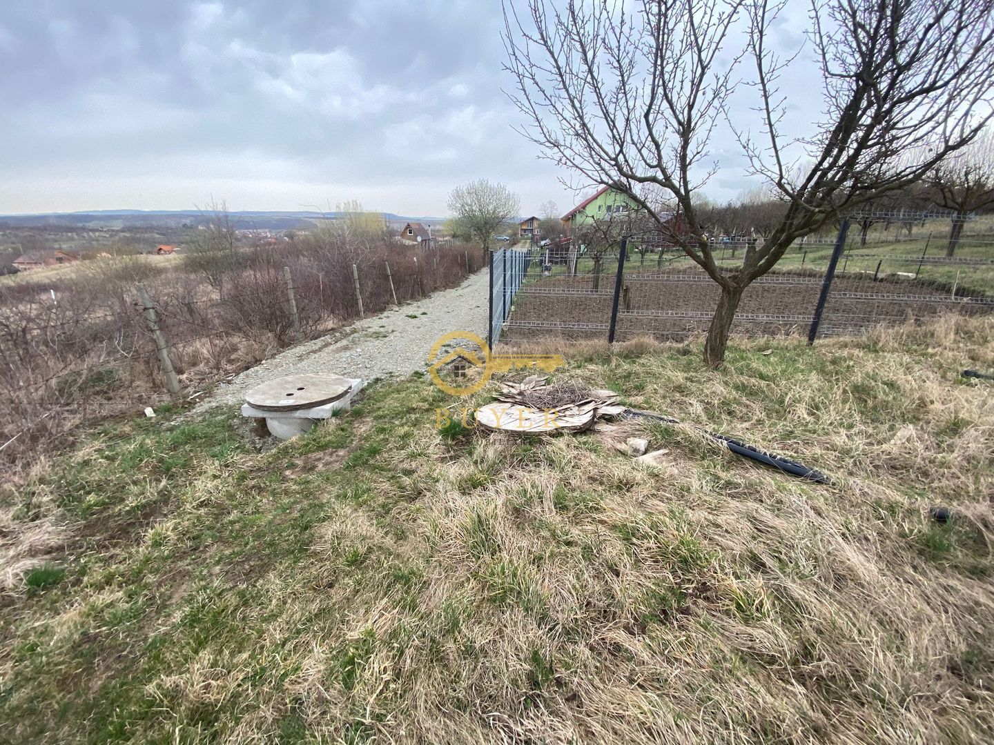 Teren de vanzare in Daia(apa, canal, curent,)- 800mp- Pret atractiv - Poză 2