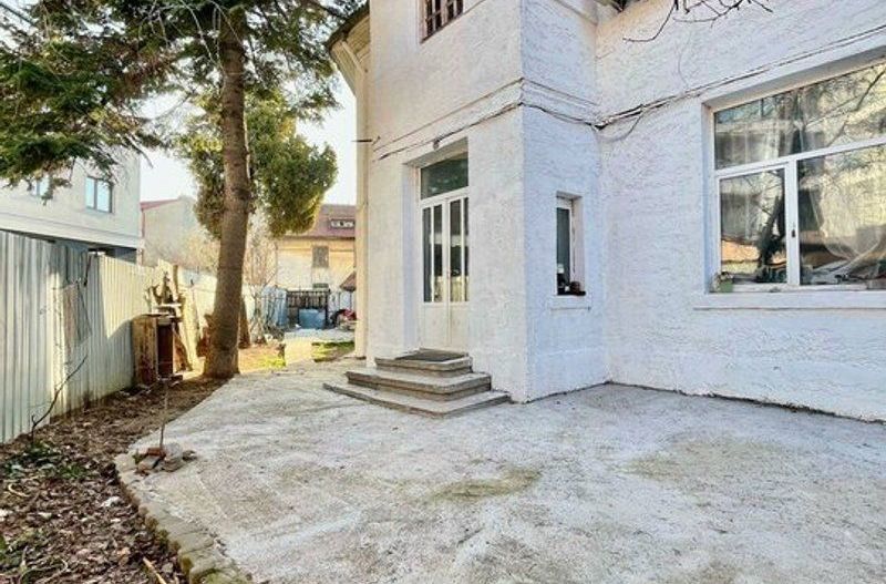 SG10-Oportunitate de Investiție | Zonă Centrală-Casă cu Teren Generos - Poză 2