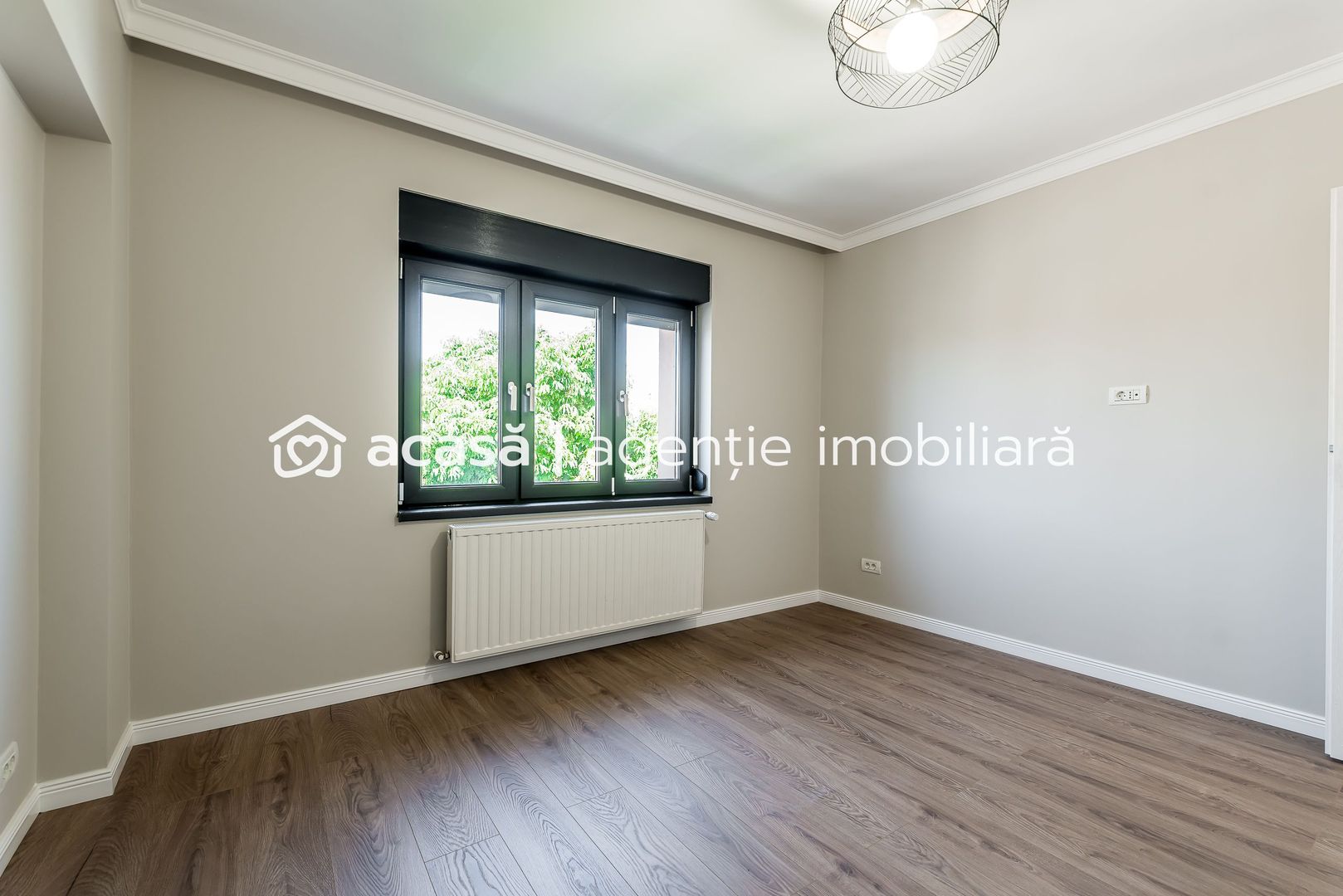 Apartament ultracentral cu 4 camere renovat recent Comision 0 - Poză 9
