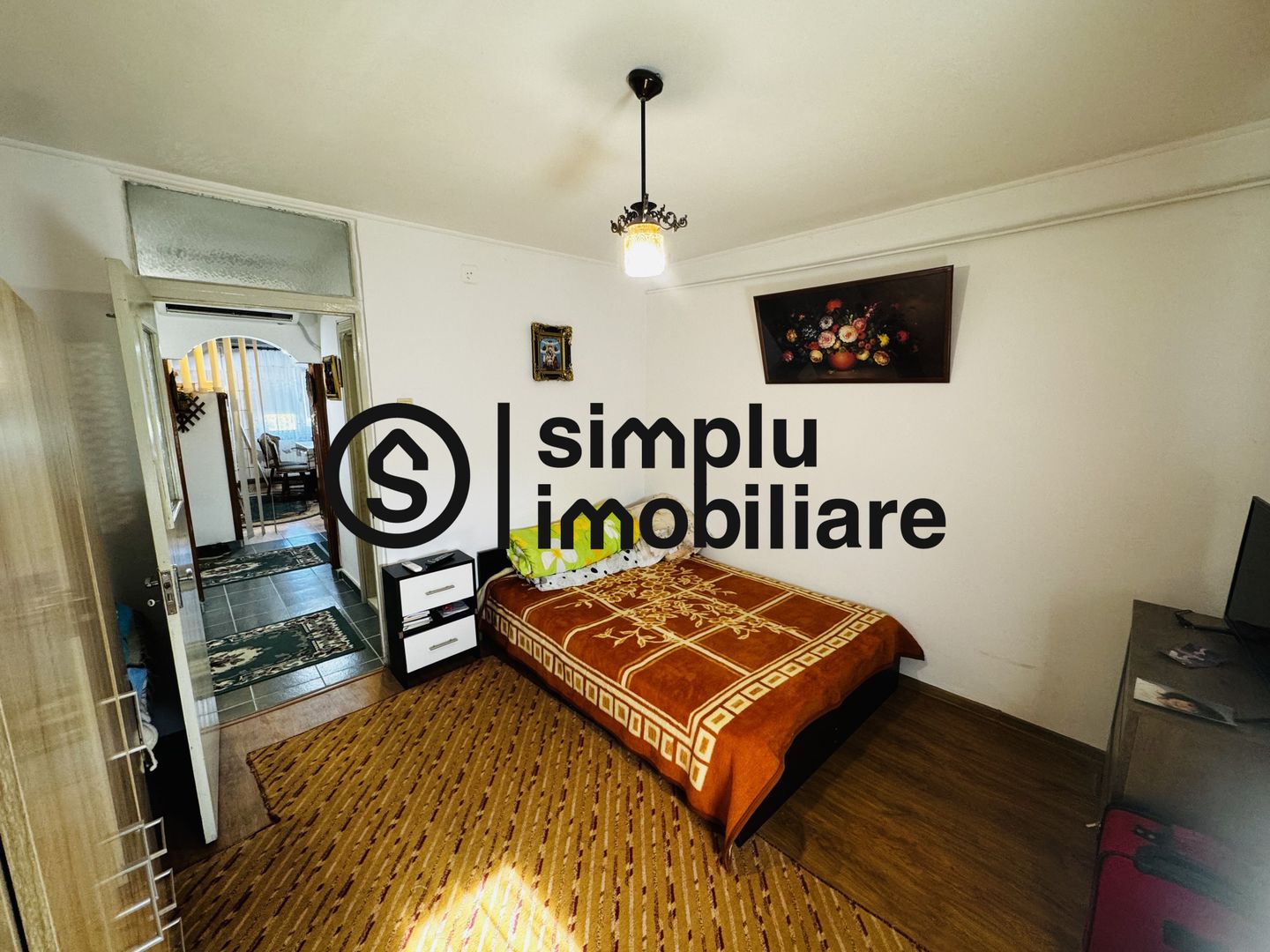 3 decomandate, centrala, 1 Mai - 110 000 Euro - Poză 14