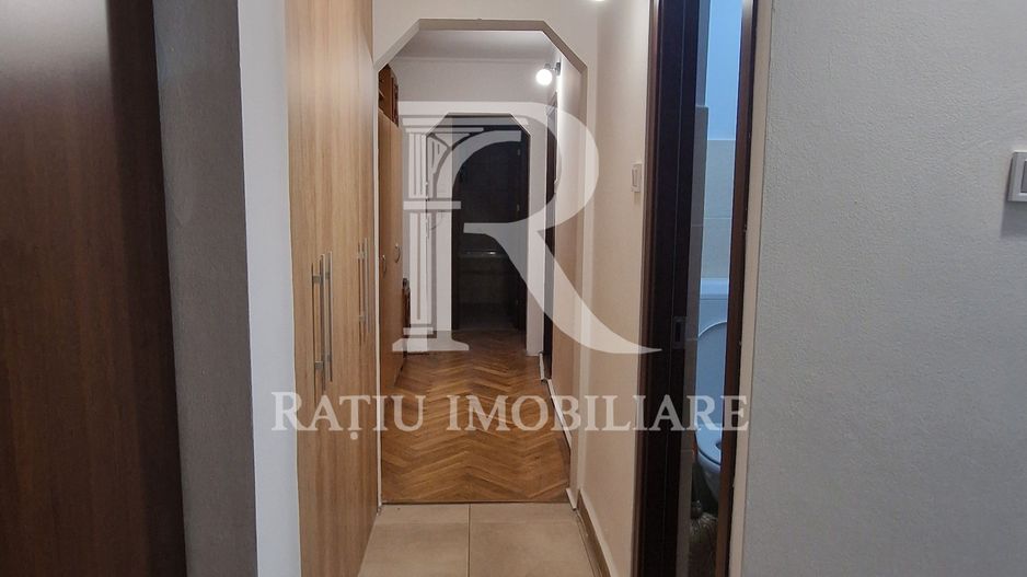 Apartament cu 3 camere | Parcare | Sfantul Apostol Andrei | Oradea - Poză 3