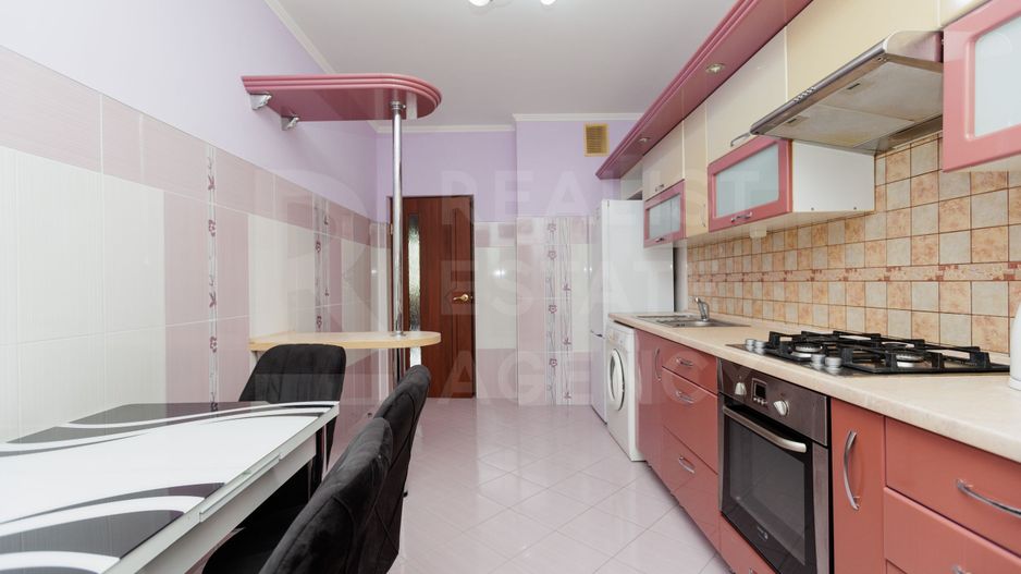 Vânzare, apartament, 2 camere, str.  Cornului, Buiucani - Poză 1